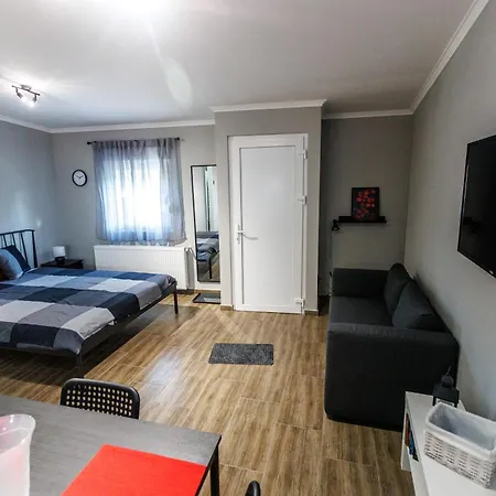 Apartman83 Apartment